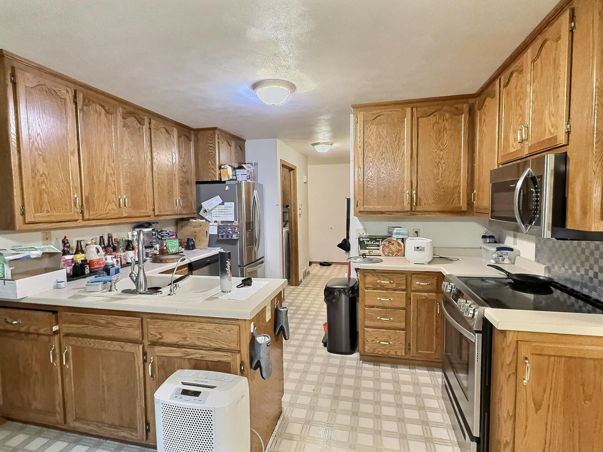 W3183 Westowne Court Appleton, WI 54915 - Photo 8 of 19