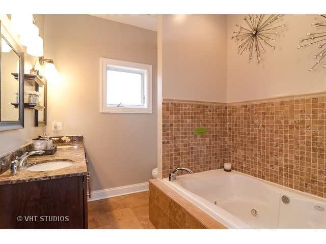 2118 West Rice Street, Unit 2 Chicago, IL 60622 - Photo 12 of 19