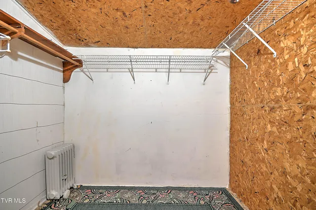 $229,500 | 3124 Hickory Tree Road, Bluff City, TN 37618