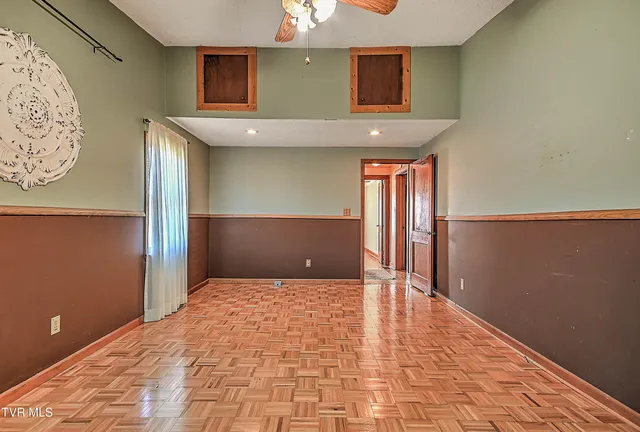 $229,500 | 3124 Hickory Tree Road, Bluff City, TN 37618