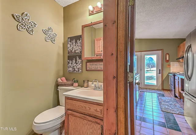 $229,500 | 3124 Hickory Tree Road, Bluff City, TN 37618