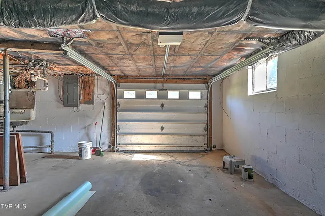 $229,500 | 3124 Hickory Tree Road, Bluff City, TN 37618