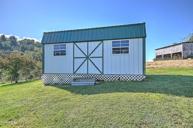 $229,500 | 3124 Hickory Tree Road, Bluff City, TN 37618