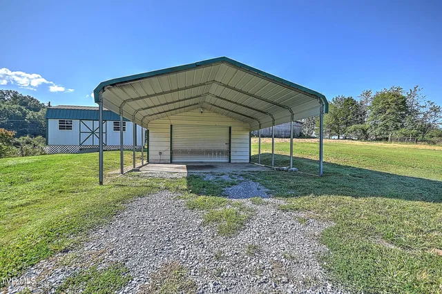 $229,500 | 3124 Hickory Tree Road, Bluff City, TN 37618