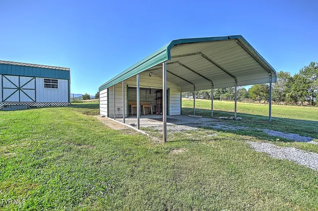 $229,500 | 3124 Hickory Tree Road, Bluff City, TN 37618