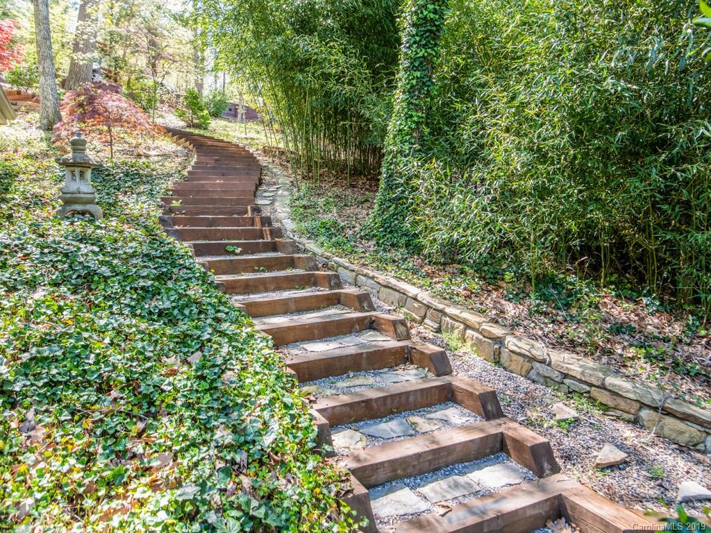 204 Cherokee Road Asheville, NC 28804 - Photo 25 of 42 Gallery Image 25