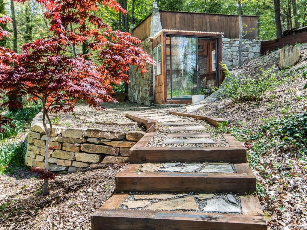 204 Cherokee Road Asheville, NC 28804 - Photo 32 of 42 Gallery Image 32