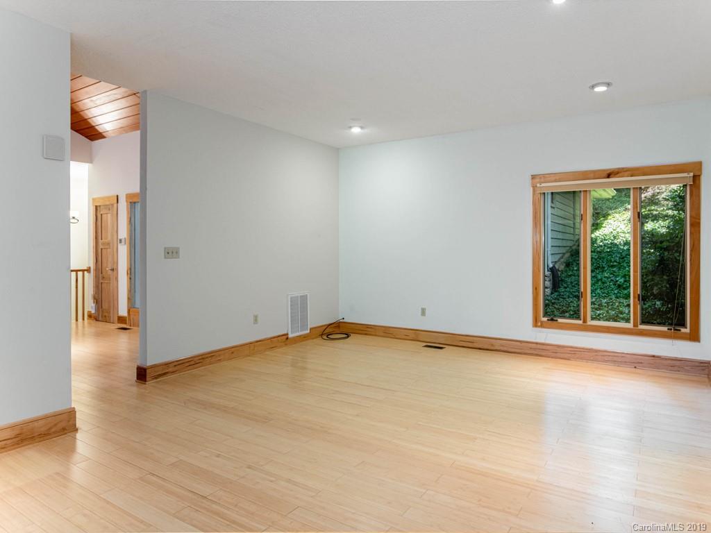 204 Cherokee Road Asheville, NC 28804 - Photo 39 of 42 Gallery Image 39
