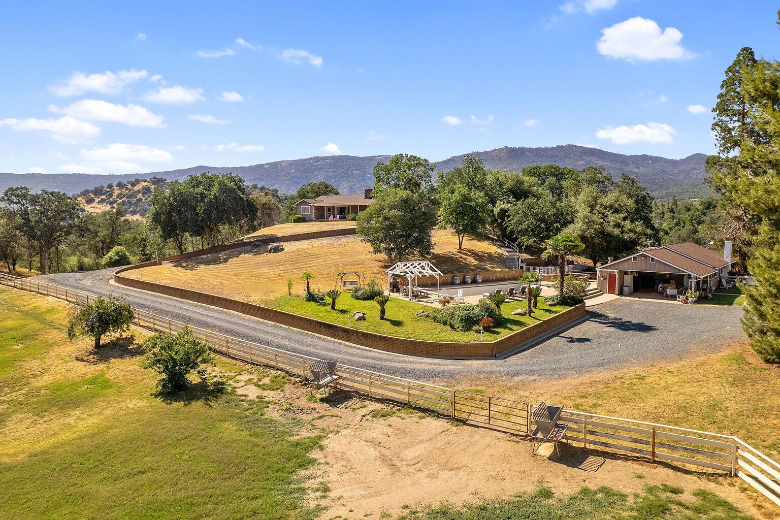 44223 Balch Park Road Springville, CA 93265 - Photo 4 of 110 4