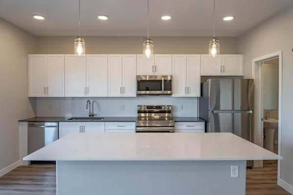 $2,495 | 432 South 32nd Street, Unit 127, Mesa, AZ 85204