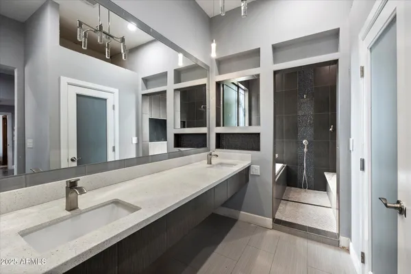 $575,000 | 1629 West Willetta Street, Phoenix, AZ 85007