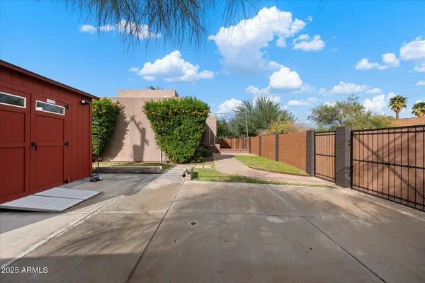 $575,000 | 1629 West Willetta Street, Phoenix, AZ 85007