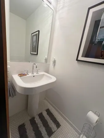 $1,985 | 214 4th Street East, Unit 101, St. Paul, MN 55101