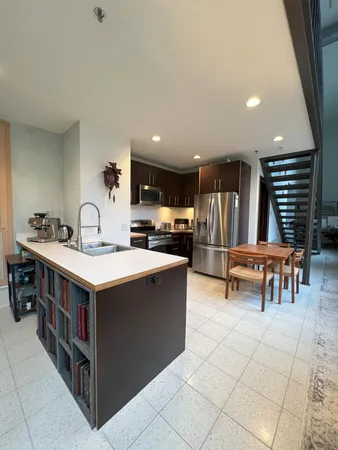 $1,985 | 214 4th Street East, Unit 101, St. Paul, MN 55101