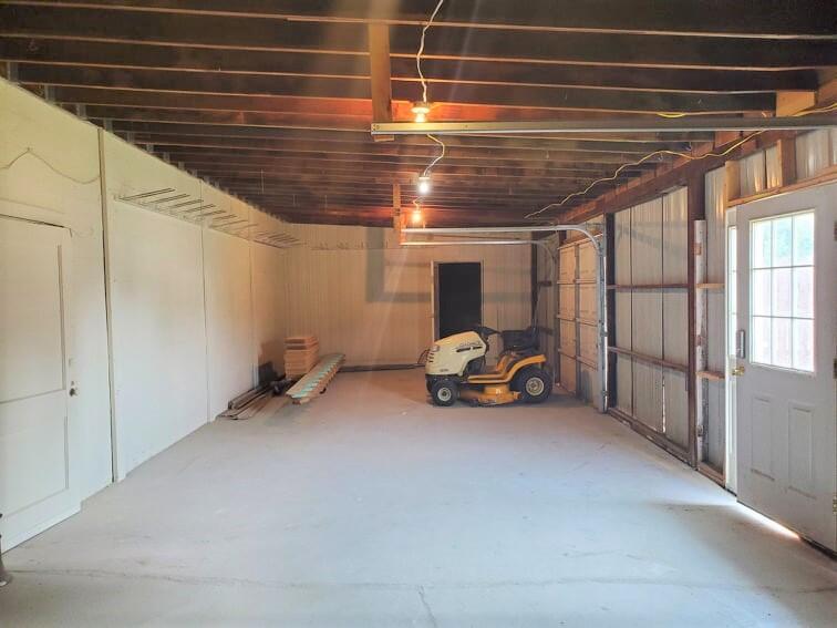 3392 North Whitehall Road Muskegon, MI 49445 - Photo 30 of 33 219230686_187458786621616_48597162448361