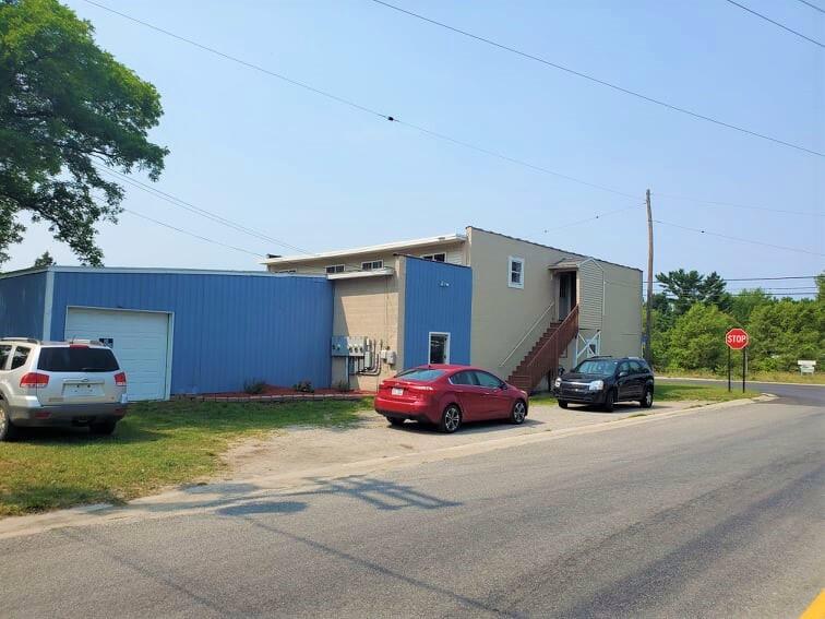 3392 North Whitehall Road Muskegon, MI 49445 - Photo 6 of 33 216196385_622433348720999_30382297560011