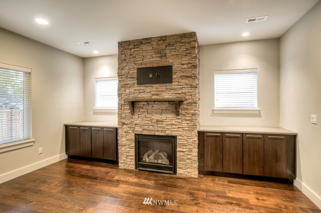 20627 Richmond Road, Unit 3 Bothell, WA 98012 - Photo 8 of 14