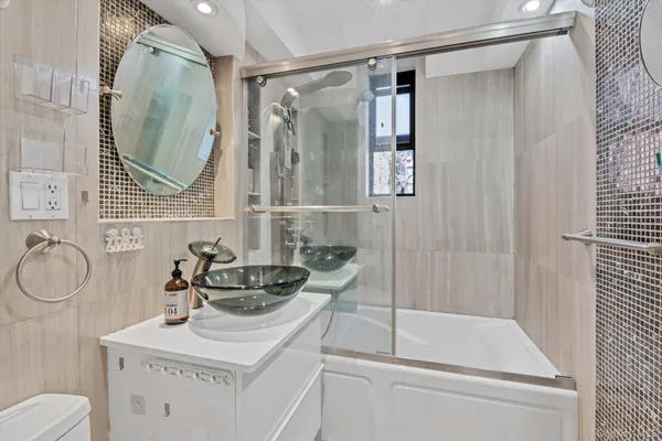 $419,999 | 83-11 139th Street, Unit 1F | Briarwood