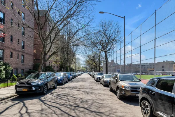 $419,999 | 83-11 139th Street, Unit 1F | Briarwood