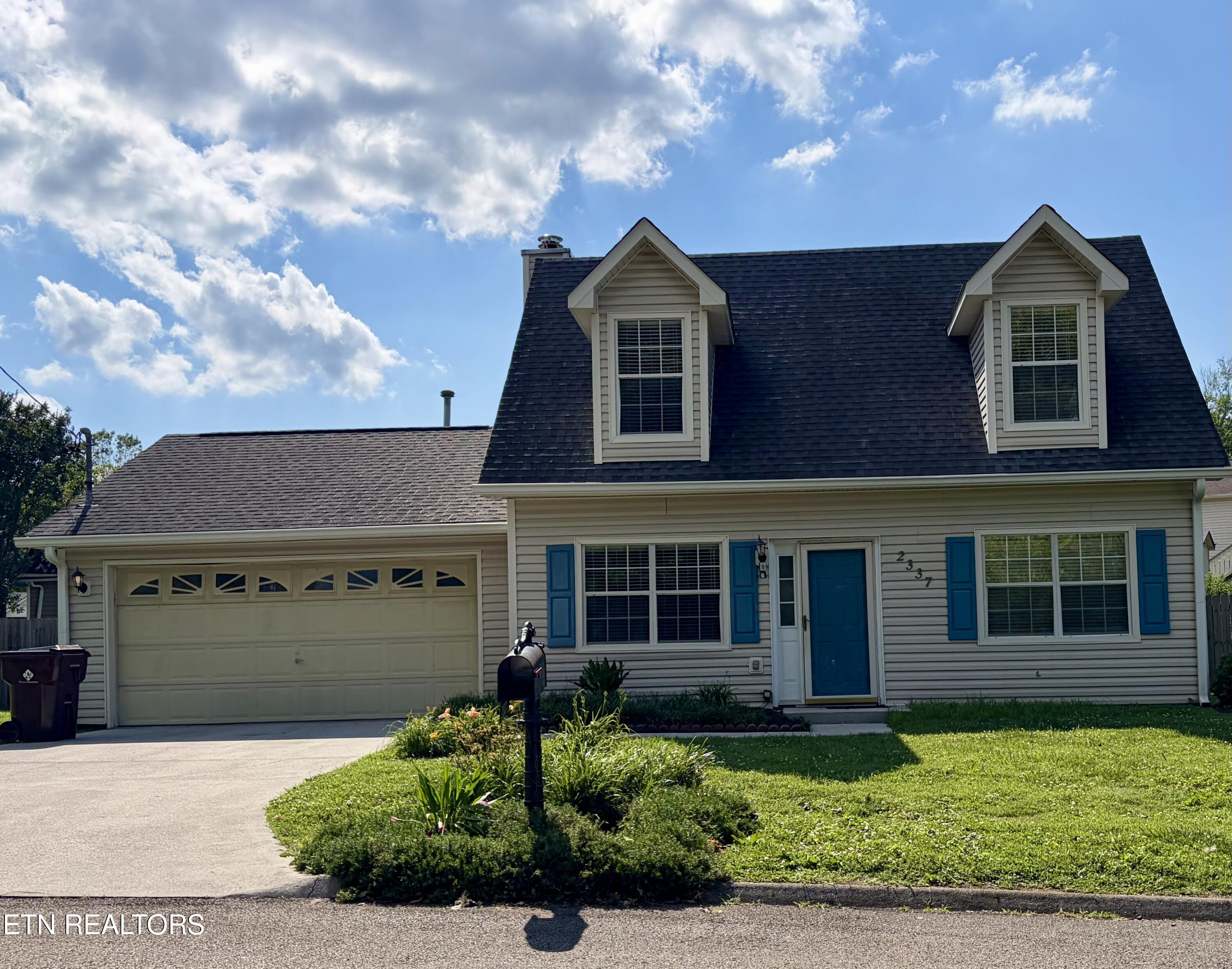 2337 Scanlon Court Powell, TN 37849 - Photo 2 of 26 IMG_8709 2