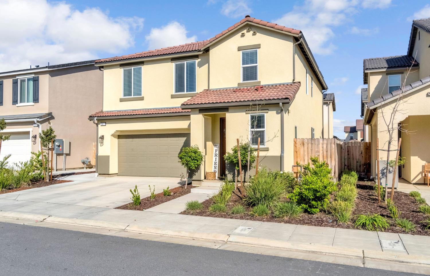367 Talus Way South Madera, CA 93636 - Photo 2 of 40