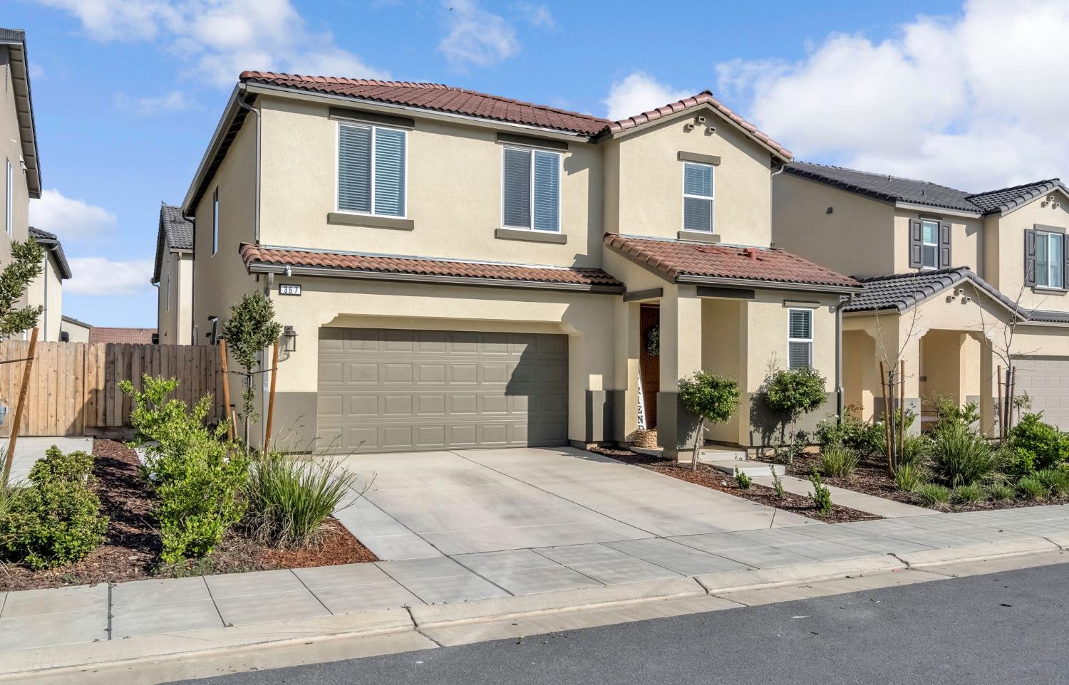 367 Talus Way South Madera, CA 93636 - Photo 3 of 40