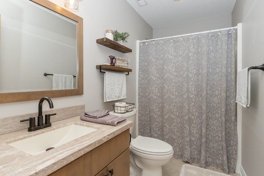 3970 Roberts Ridge Northeast Iowa City, IA 52240 - Photo 31 of 39 Gallery Image 31
