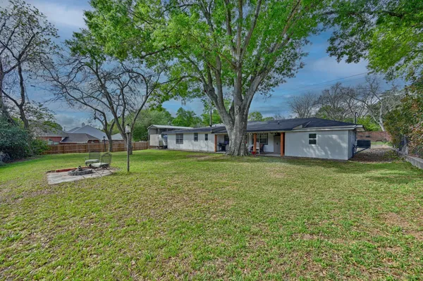 $409,000 | 1607 South Chappell Hill Street, Brenham, TX 77833