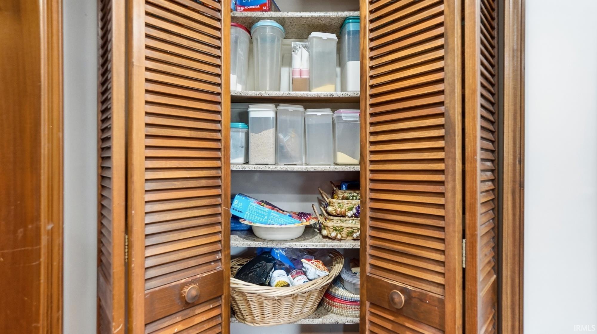 8531 Stand Ridge Run Fort Wayne, IN 46825 - Photo 17 of 36