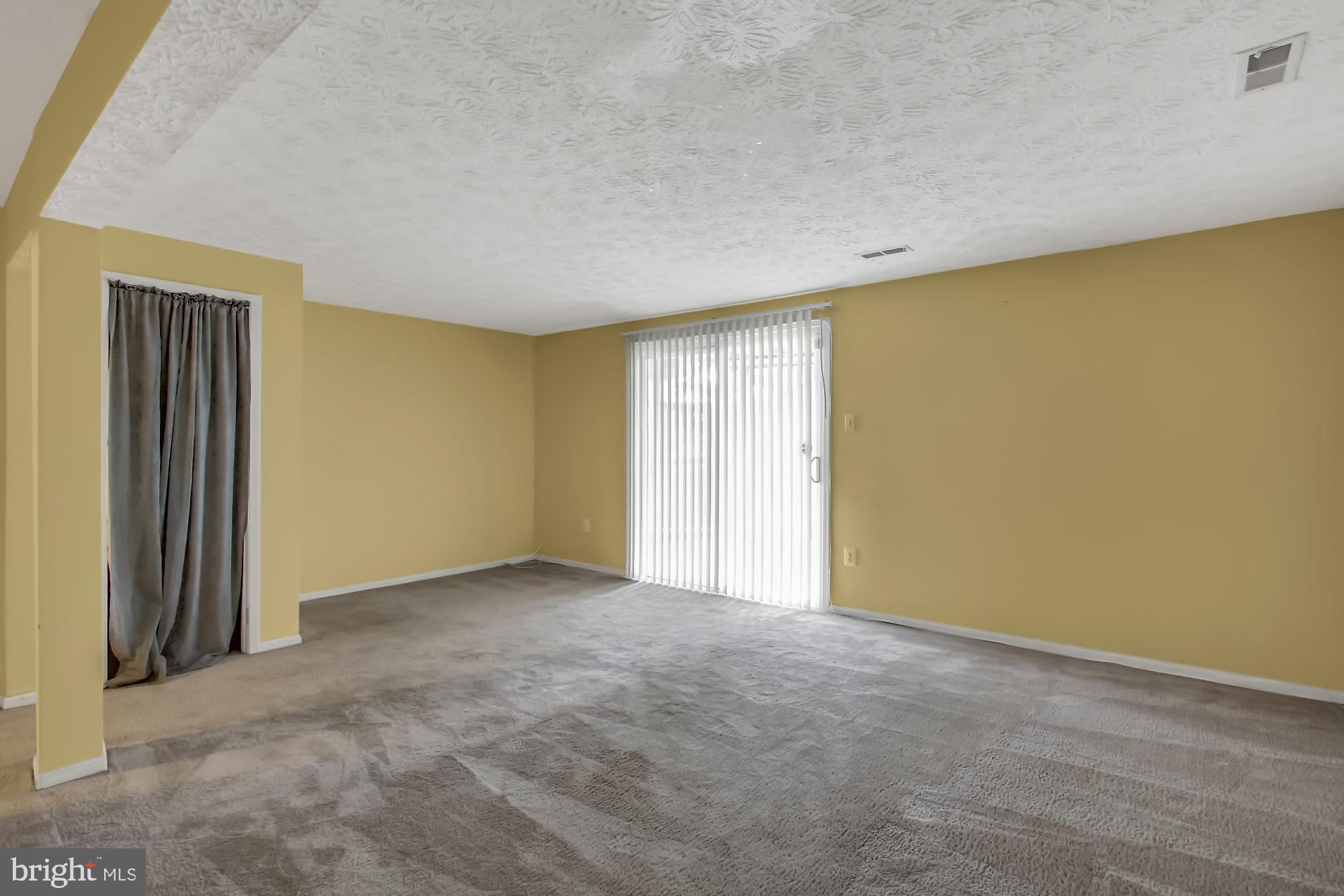 15 Greenleaf Road Baltimore, MD 21234 - Photo 21 of 34 Family Room
