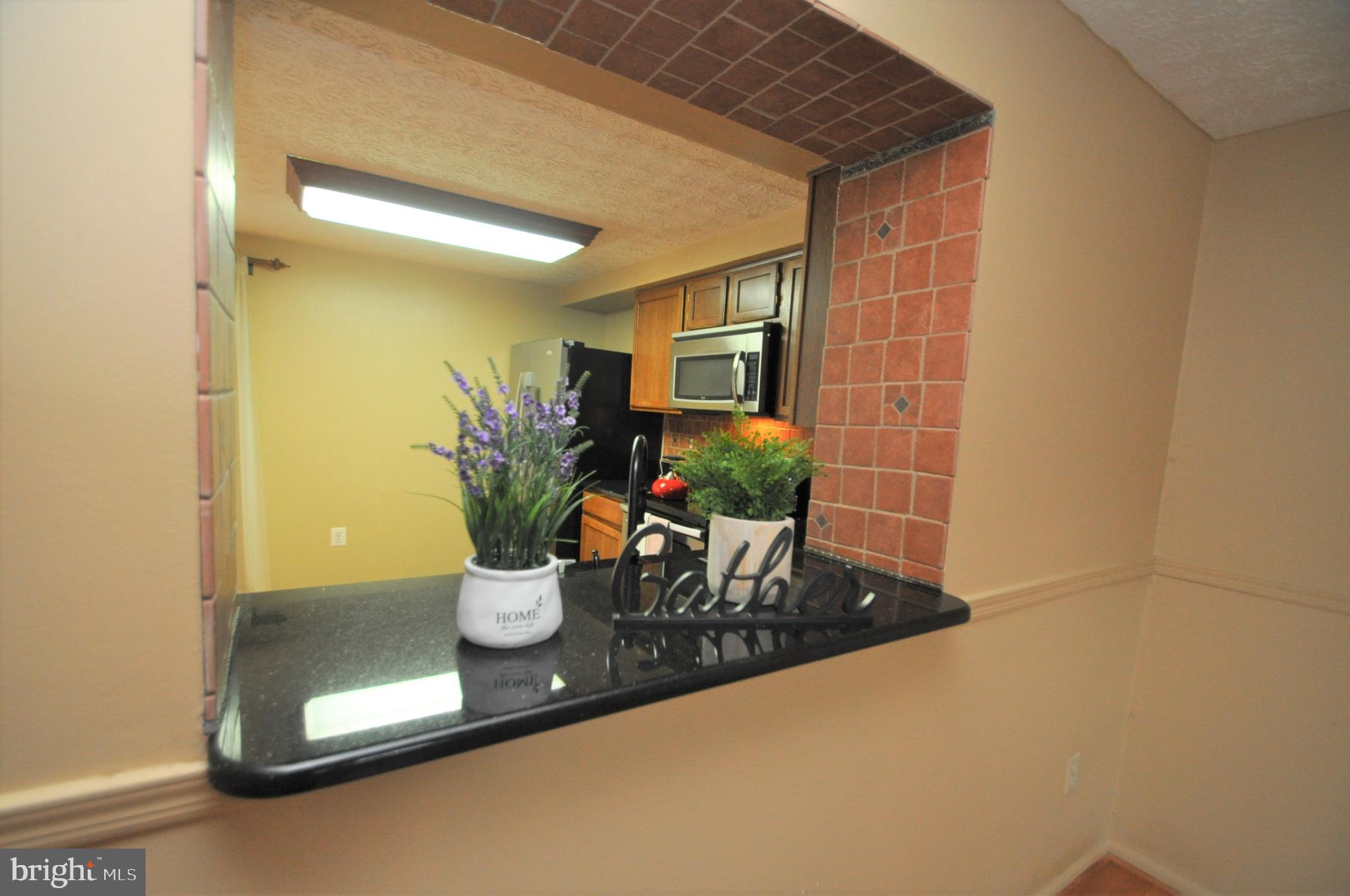 15 Greenleaf Road Baltimore, MD 21234 - Photo 7 of 34 Pass through to Kitchen