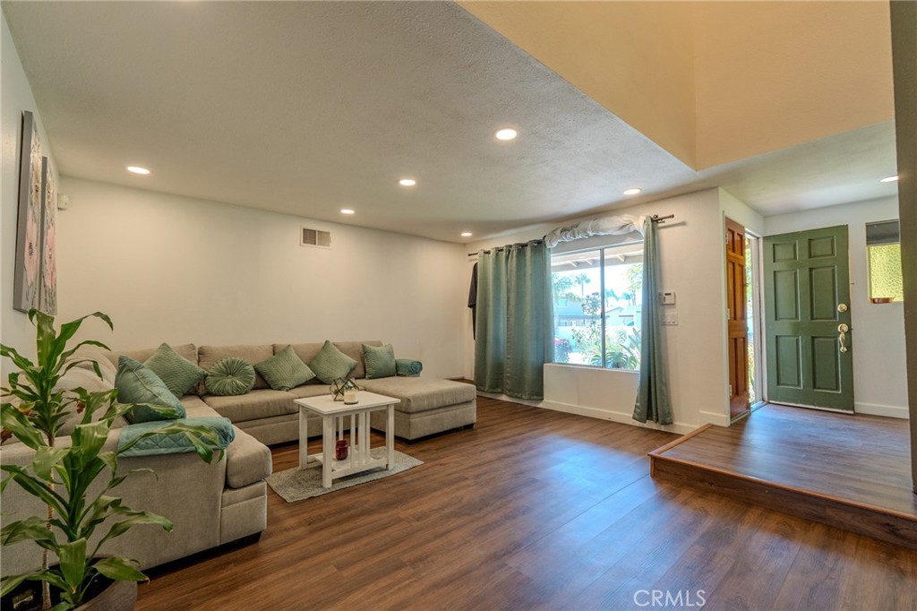 1665 North Fillmore Avenue Rialto, CA 92376 - Photo 8 of 56 Gallery Image 8
