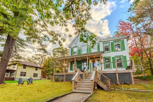 front view of house with a yard