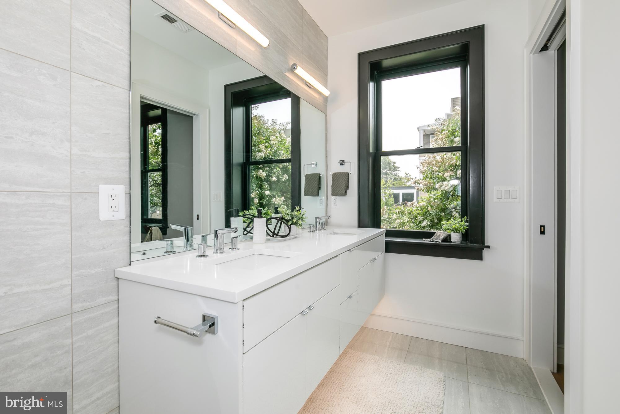 1015 O Street Northwest Washington, DC 20001 - Photo 19 of 31