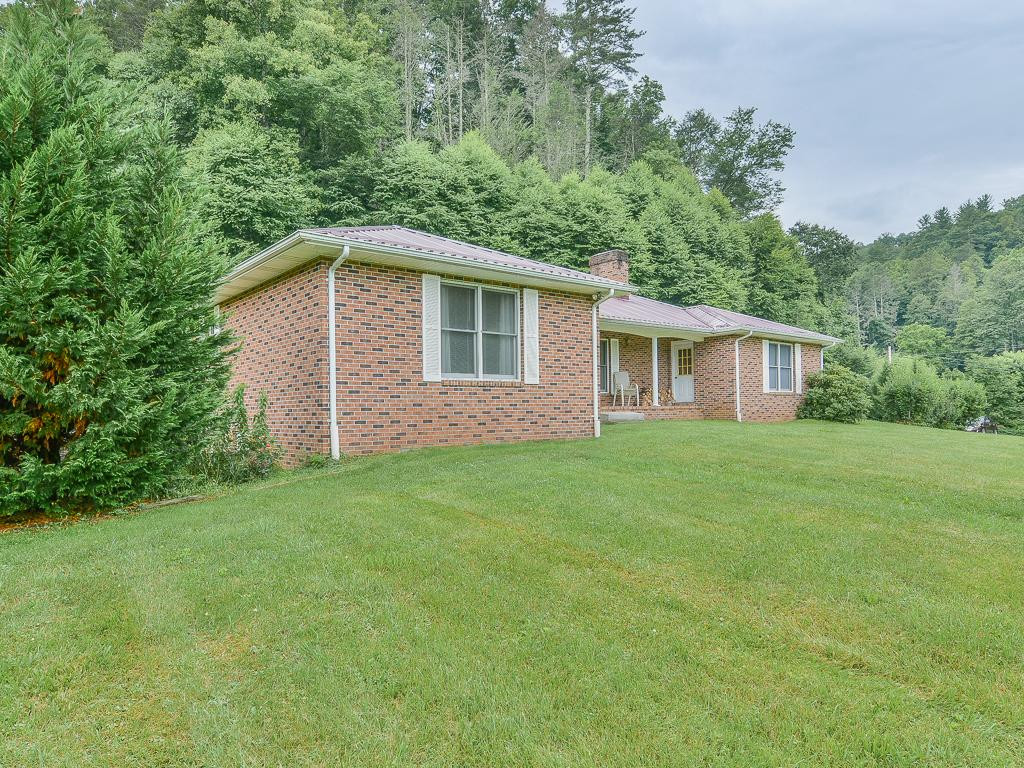 1337 Rice Creek Road Flag Pond, TN 37657 - Photo 2 of 36 Photo 2