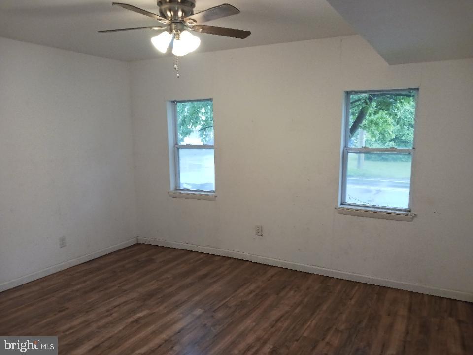 792 Paulsboro Road Swedesboro, NJ 08085 - Photo 8 of 13 Gallery Image 8