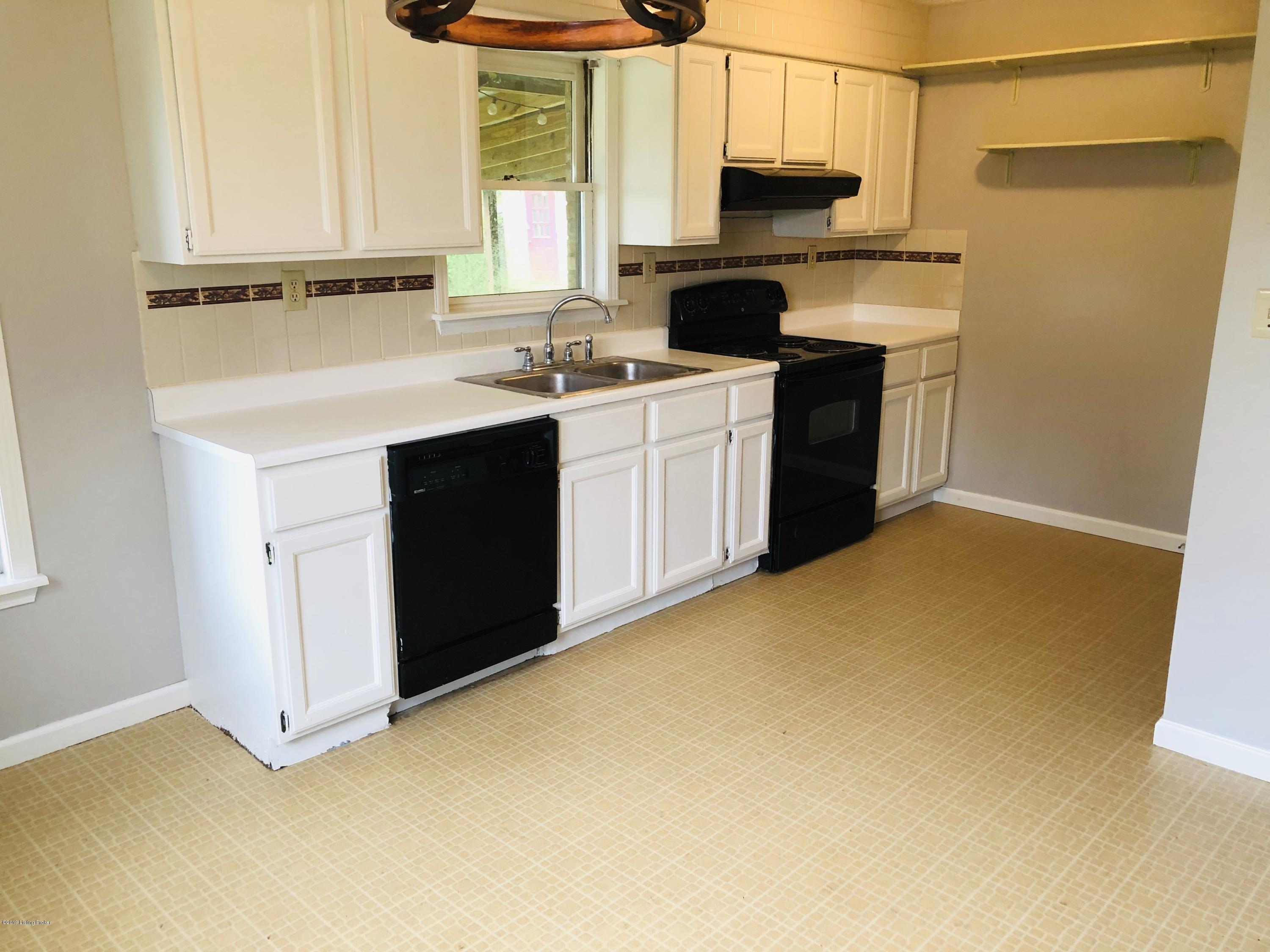 128 Windy Ridge Road Bedford, KY 40006 - Photo 6 of 20 Kitchen