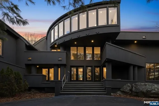 $1,995,000 | 12 Smoke Rise Road, Butler, NJ 07405