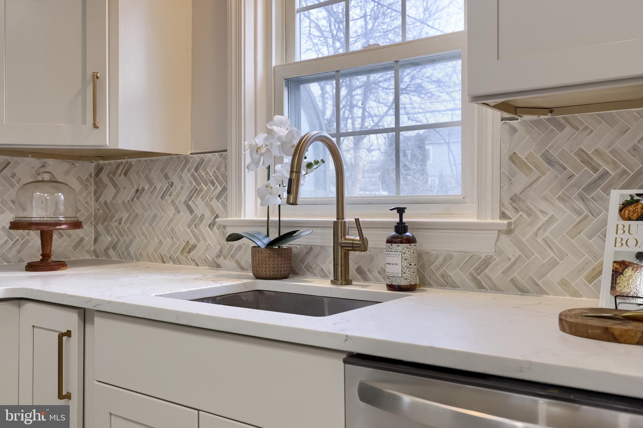 31 Wayfield Road Springfield, PA 19064 - Photo 18 of 49 a kitchen with a sink and a window