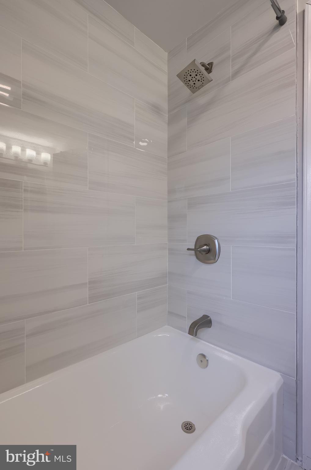 31 Wayfield Road Springfield, PA 19064 - Photo 28 of 49 a bathroom with a tub