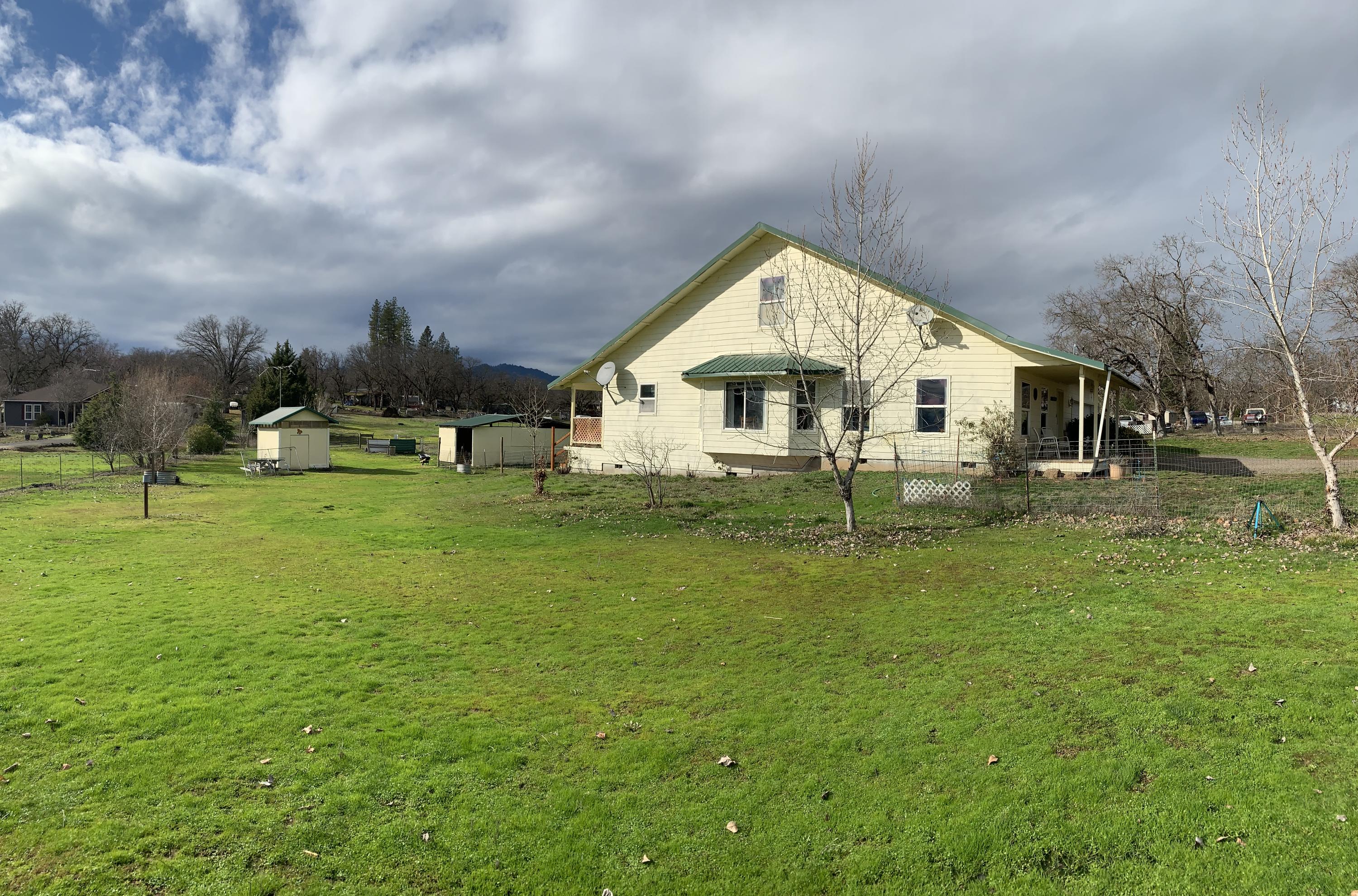 11759 Dixie Road White City, OR 97503 - Photo 9 of 56 IMG-5757