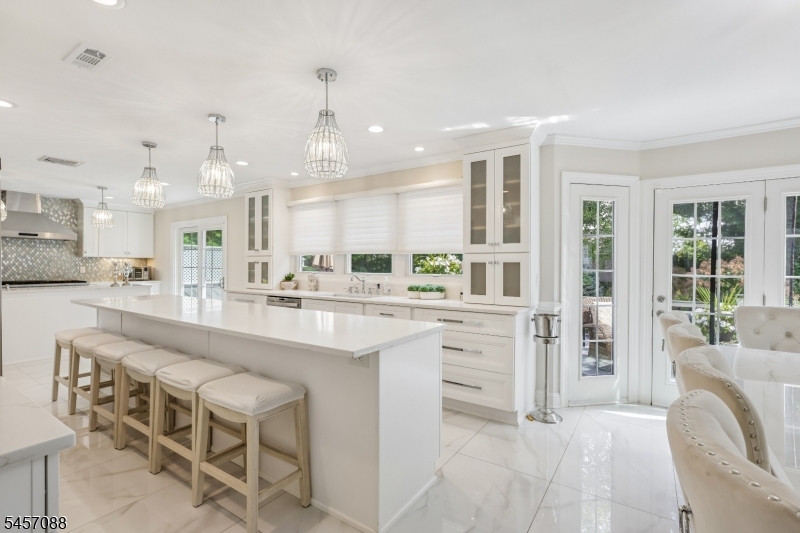 2 Lisa Road East Hanover, NJ 07936 - Photo 12 of 32 Gallery Image 12