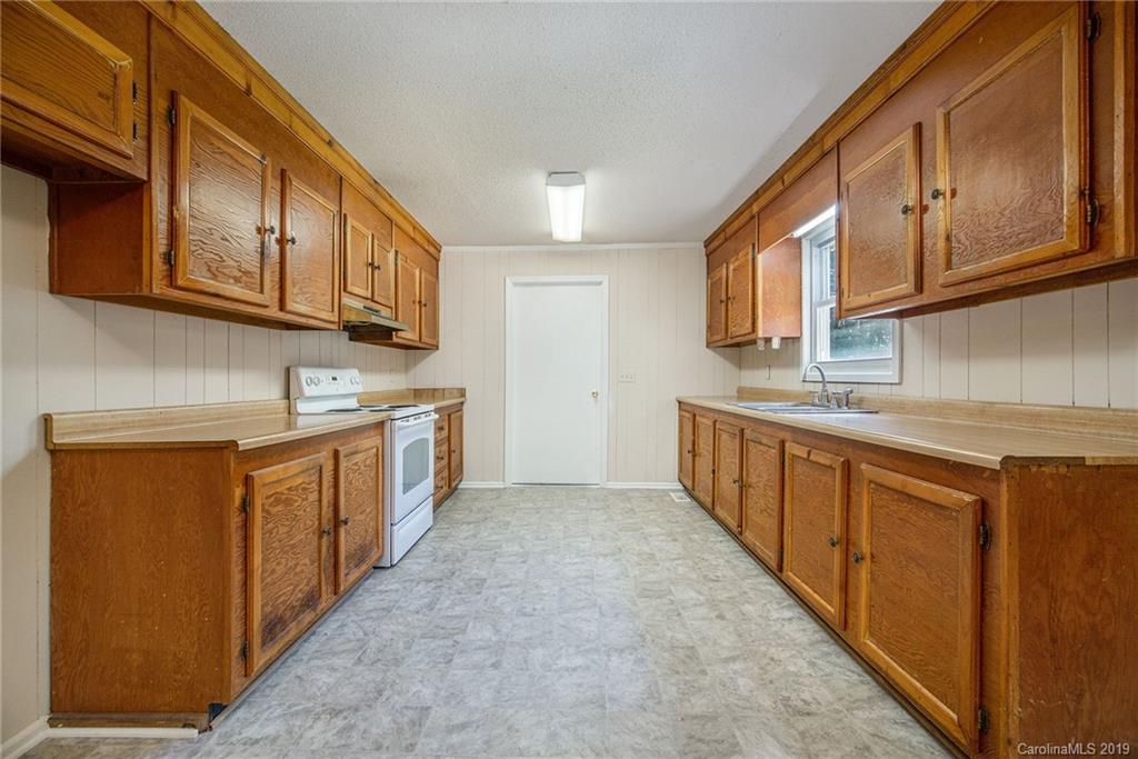 848 Bell Road Kings Mountain, NC 28086 - Photo 3 of 16 Gallery Image 3