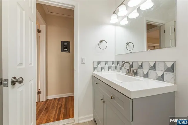 $2,200 | 20 Halsey Avenue, Unit 14, Haledon, NJ 07508