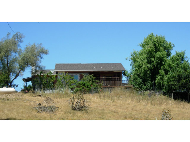559 Lakeview Road Watsonville, CA 95076 - Photo 1 of 3 a black and white photo of a lake