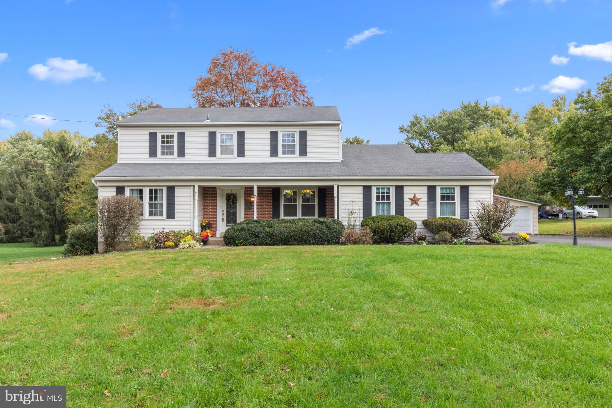 230 Pebble Ridge Road Warrington, PA 18976 - Photo 1 of 40