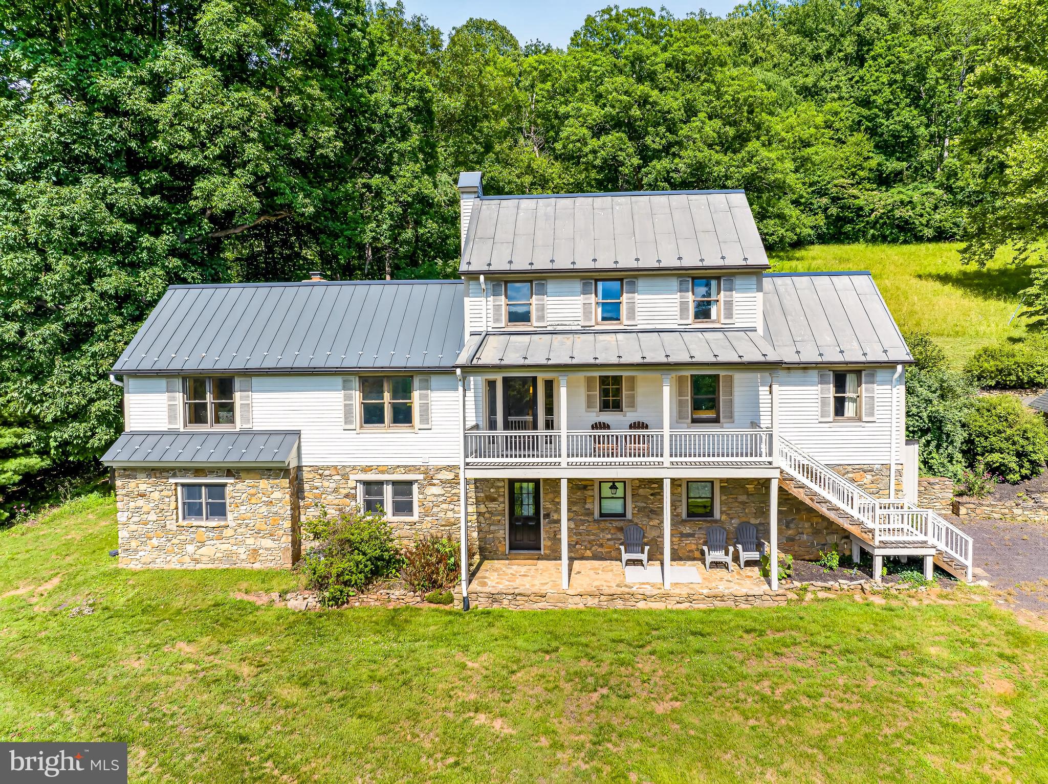 4028 South F T Valley Road Etlan, VA 22719 - Photo 98 of 101 front view of a house with a yard