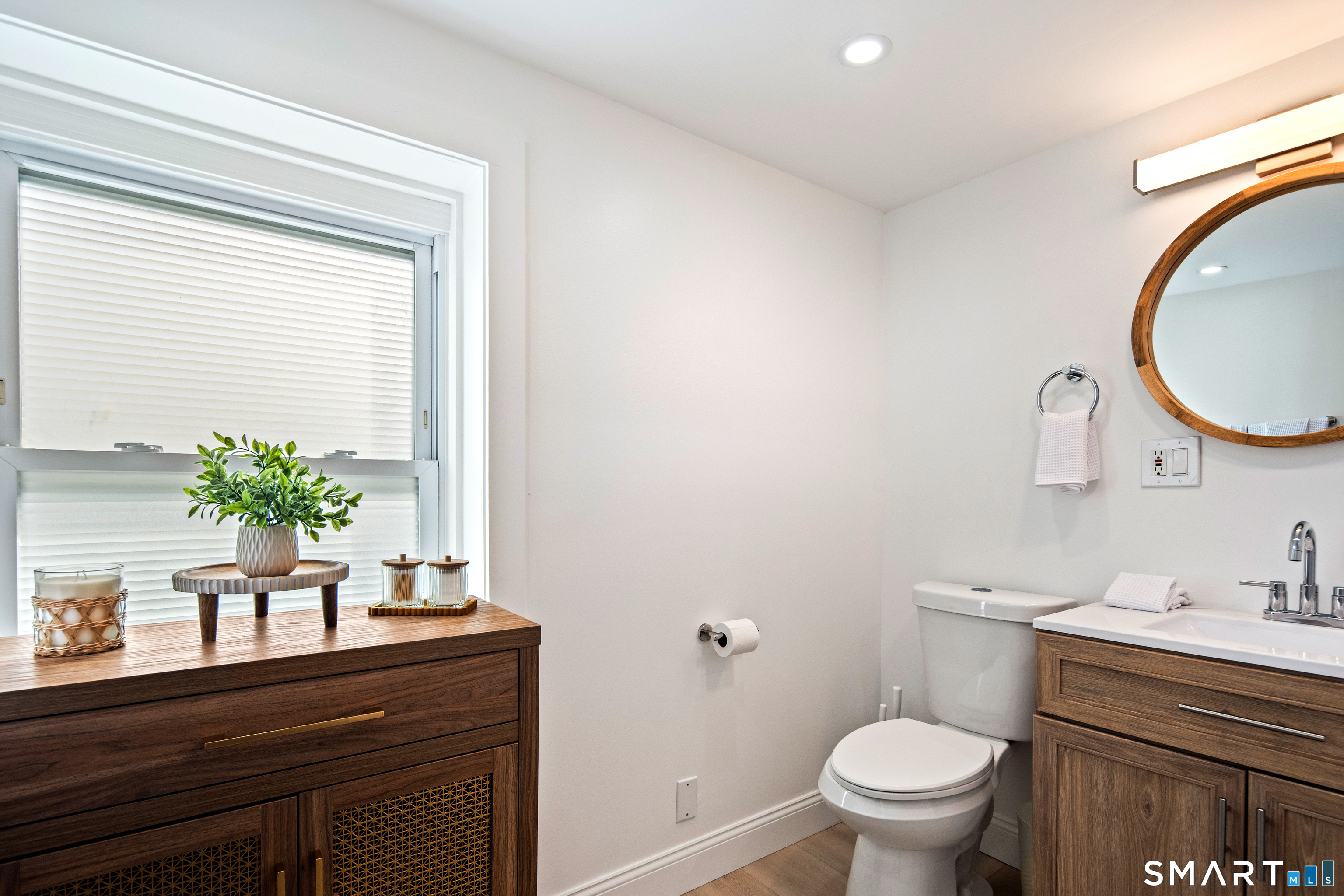 510 Reef Road Fairfield, CT 06824 - Photo 17 of 40