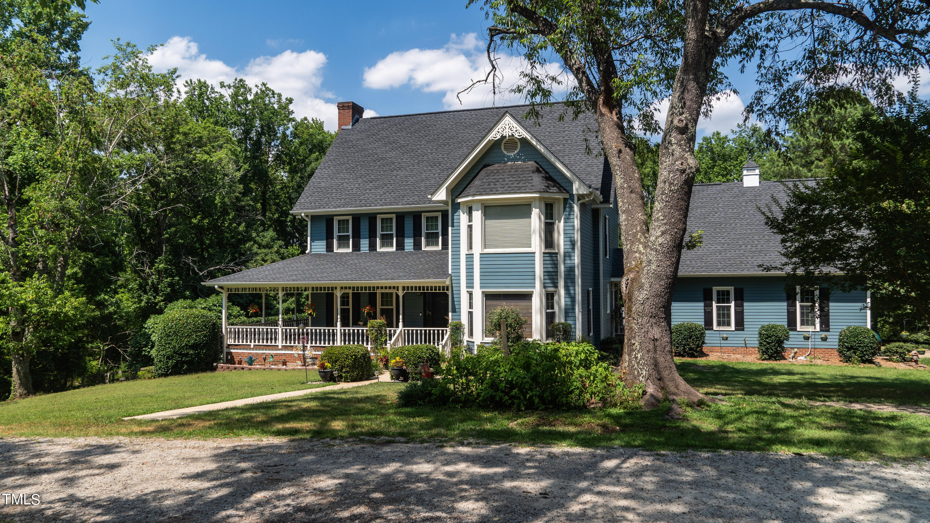 928 Windrow Lane Raleigh, NC 27603 - Photo 5 of 47 Exterior-14