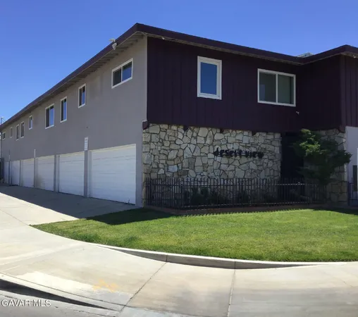 $1,195 | 44254 Beech Avenue, Unit 11, Lancaster, CA 93534